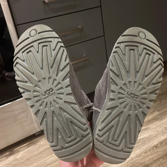 UGG Classic Tall Boot - Picture 6 of 6